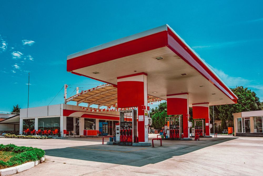 Ivory Plains - What Everyone Should Know About Gas Station Heroin